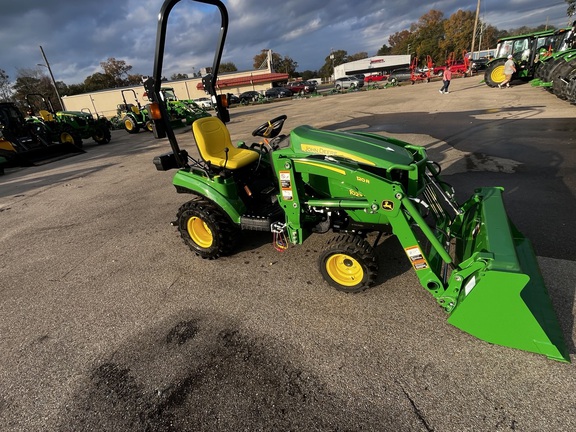 2024 John Deere 1023E Photo 1