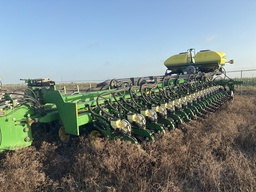Planter For Sale 2014 John Deere DB80 