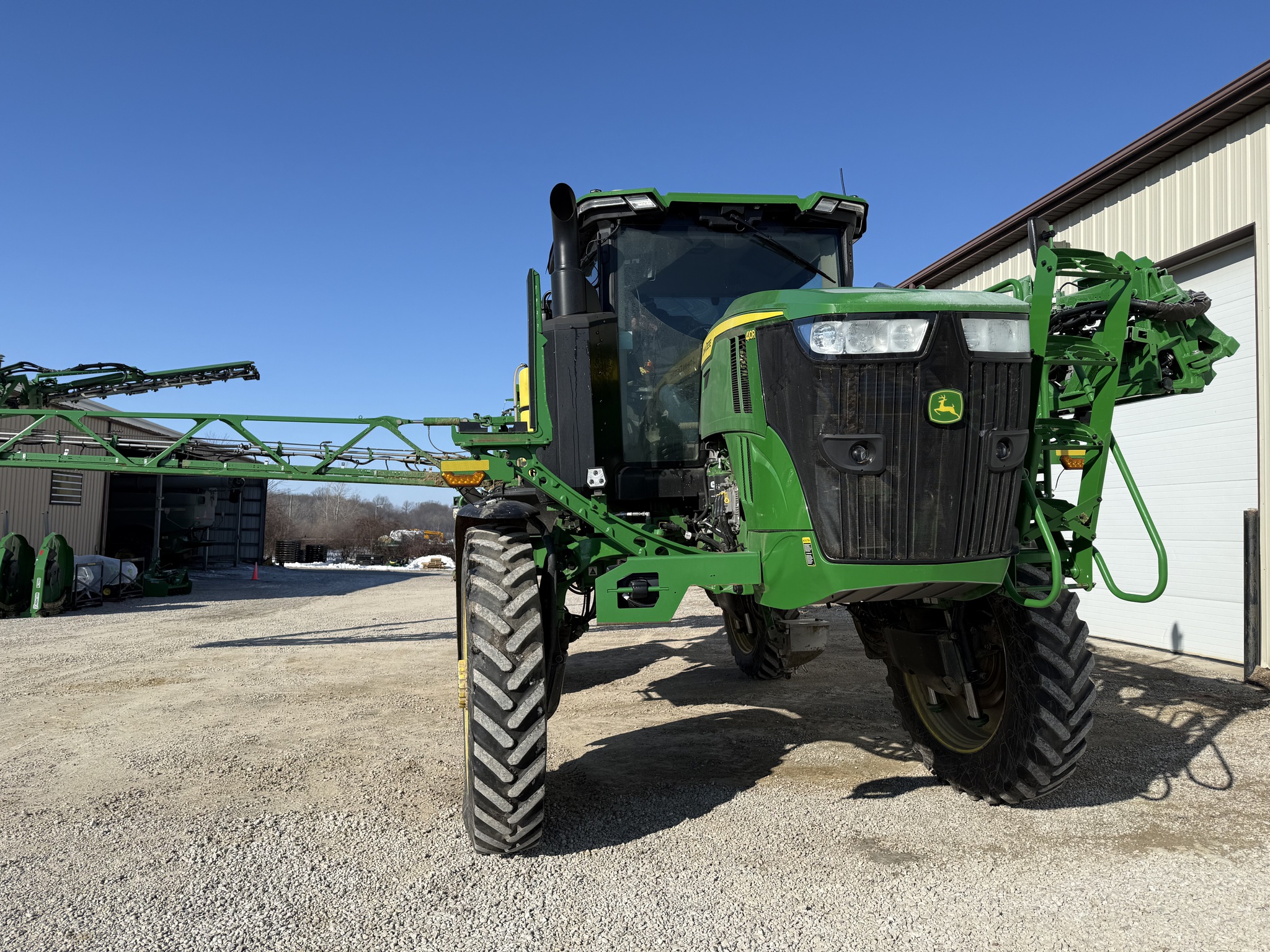 2025 John Deere 410R Image 3