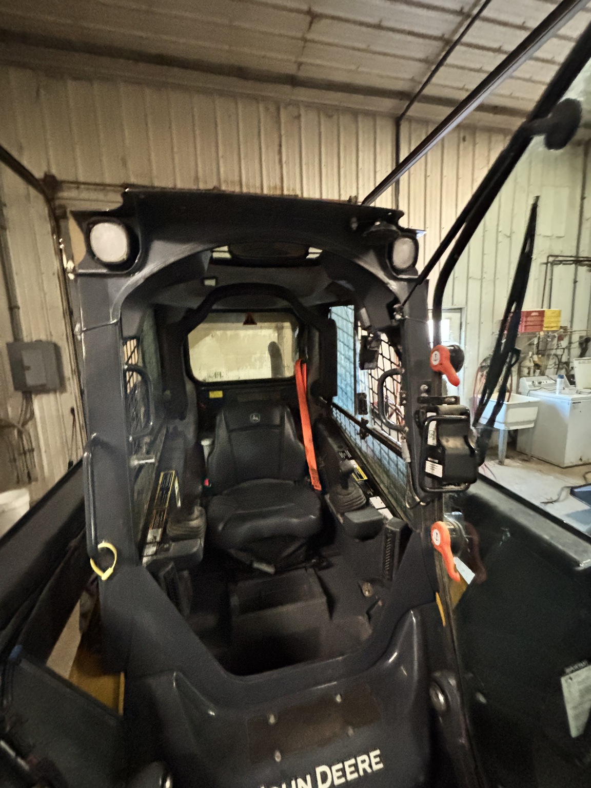 2024 John Deere 320G Image 4