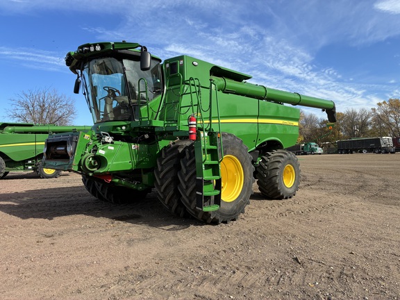 2023 John Deere S780 - Photo7