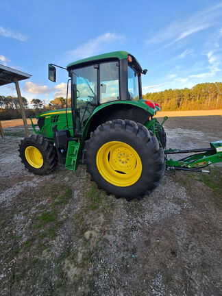 2018 John Deere 6130M Photo 2