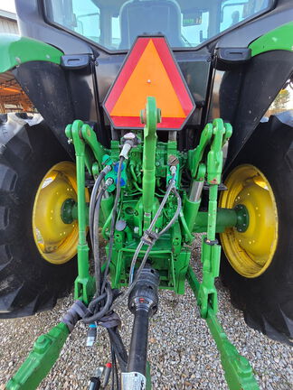 2018 John Deere 6130M Photo 5