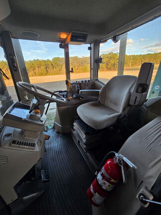 2018 John Deere 6130M Photo 15