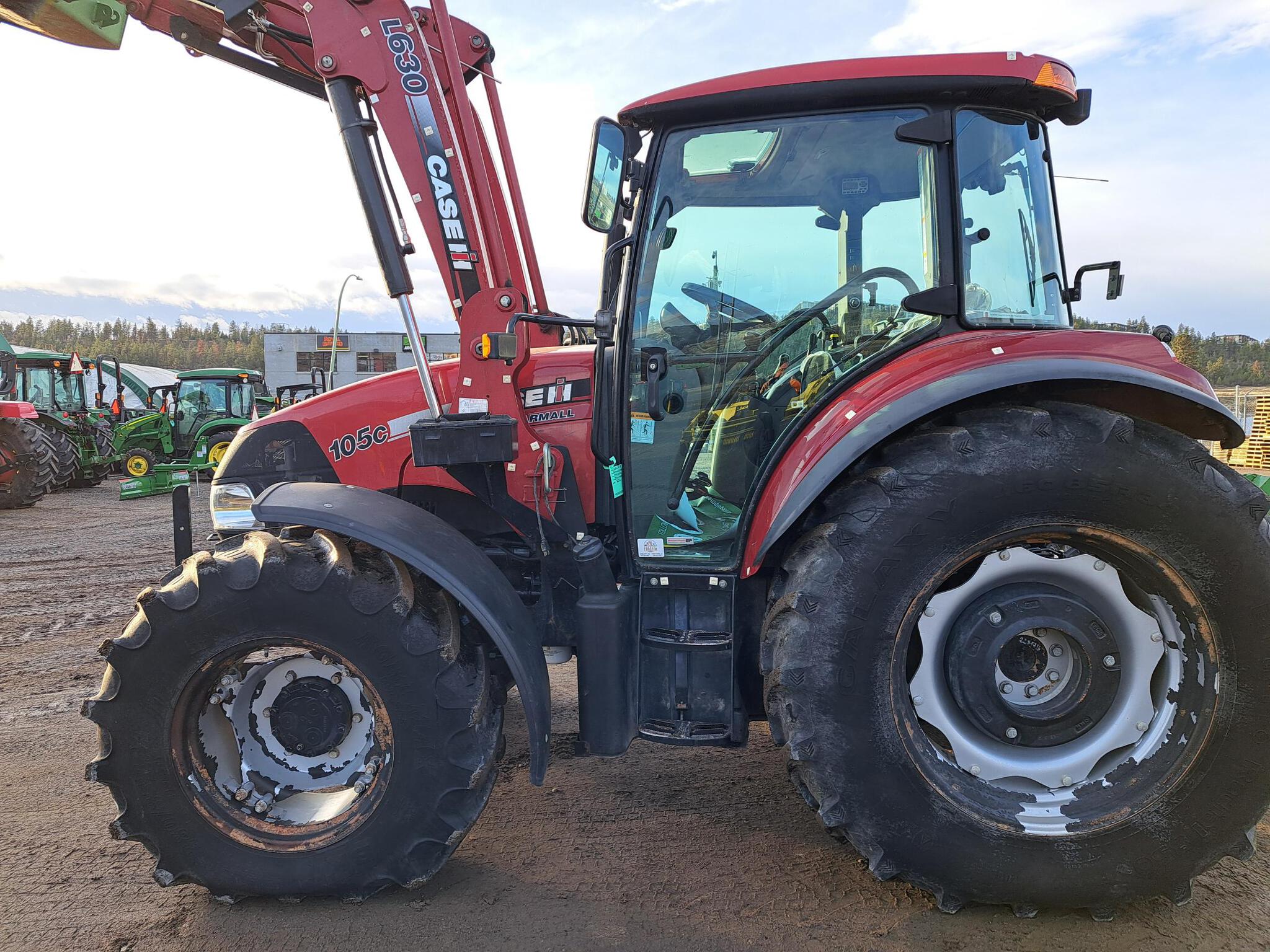 2018 Case IH Farmall 105C Image 3