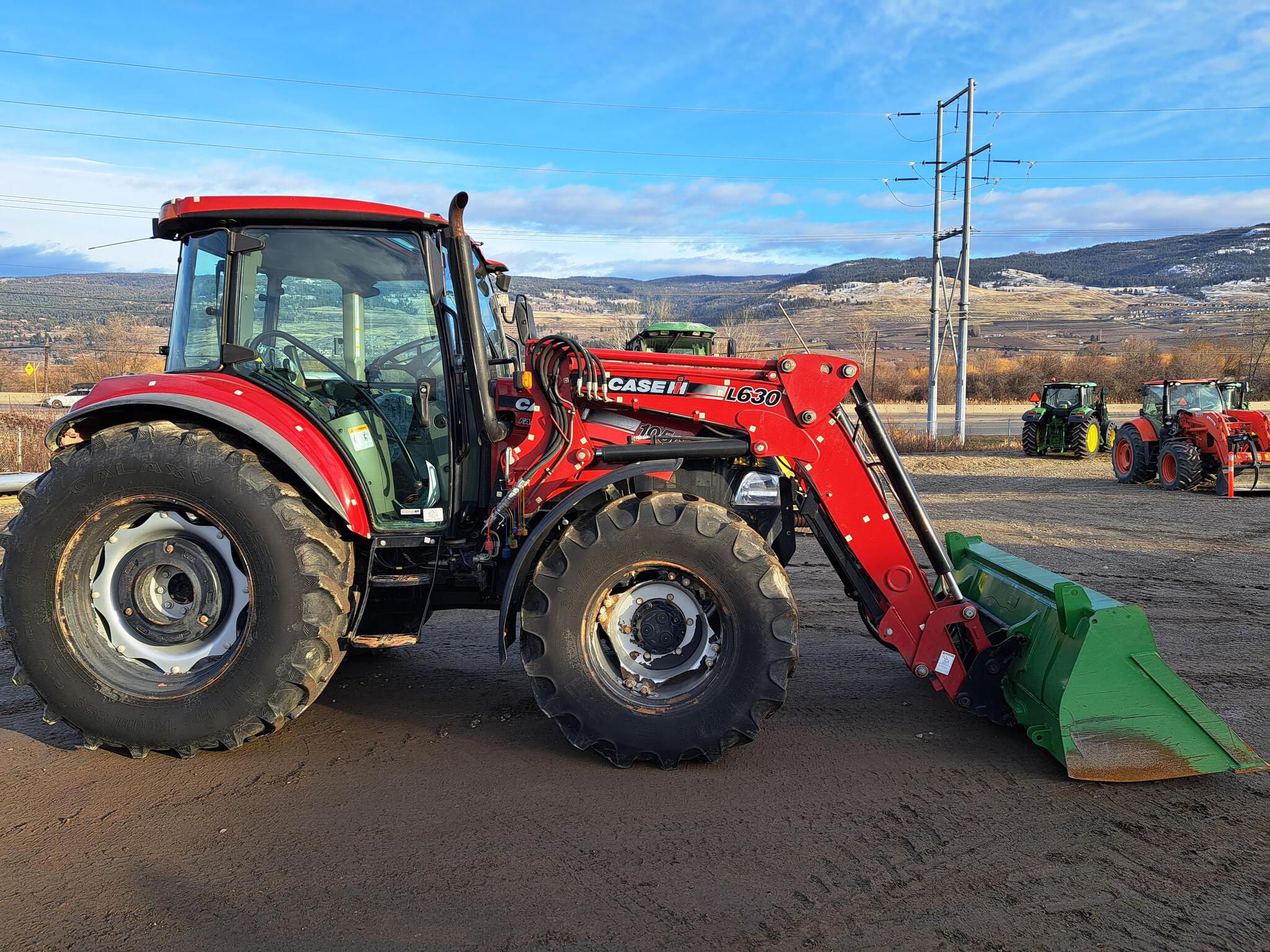 2018 Case IH Farmall 105C Image 1