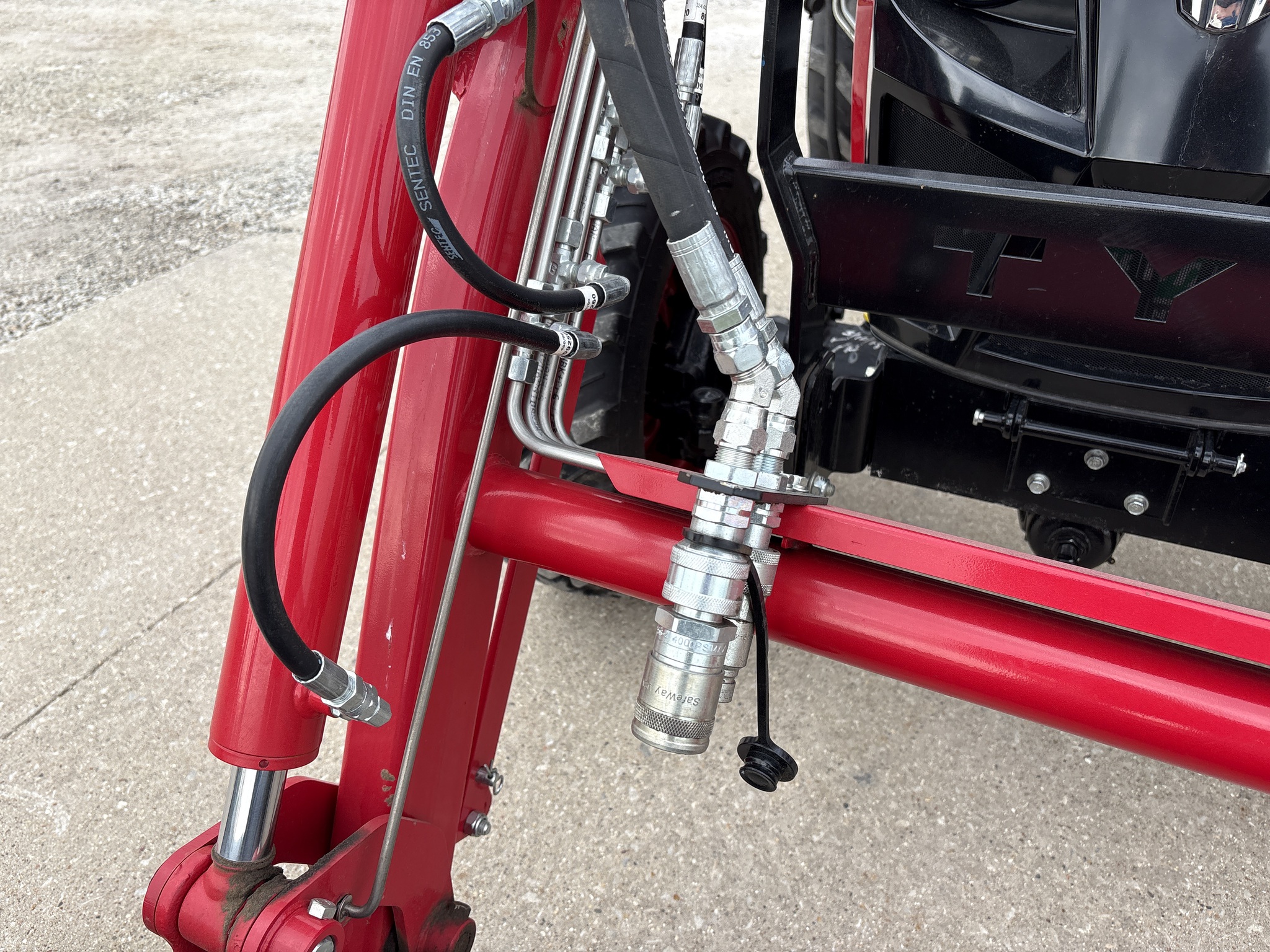  2025 TYM T25 w/TL25 Loader & 4-N-1 Bucket at Heritage Tractor in Geneseo, IL