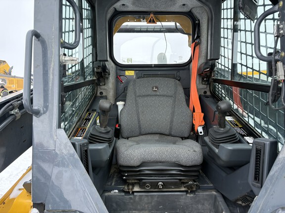 2021 John Deere 333G