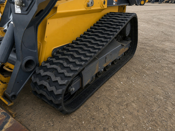 2021 John Deere 333G