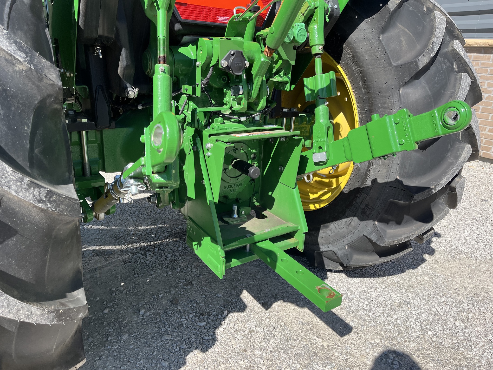  2024 John Deere 5075E at Heritage Tractor in Smithville, MO