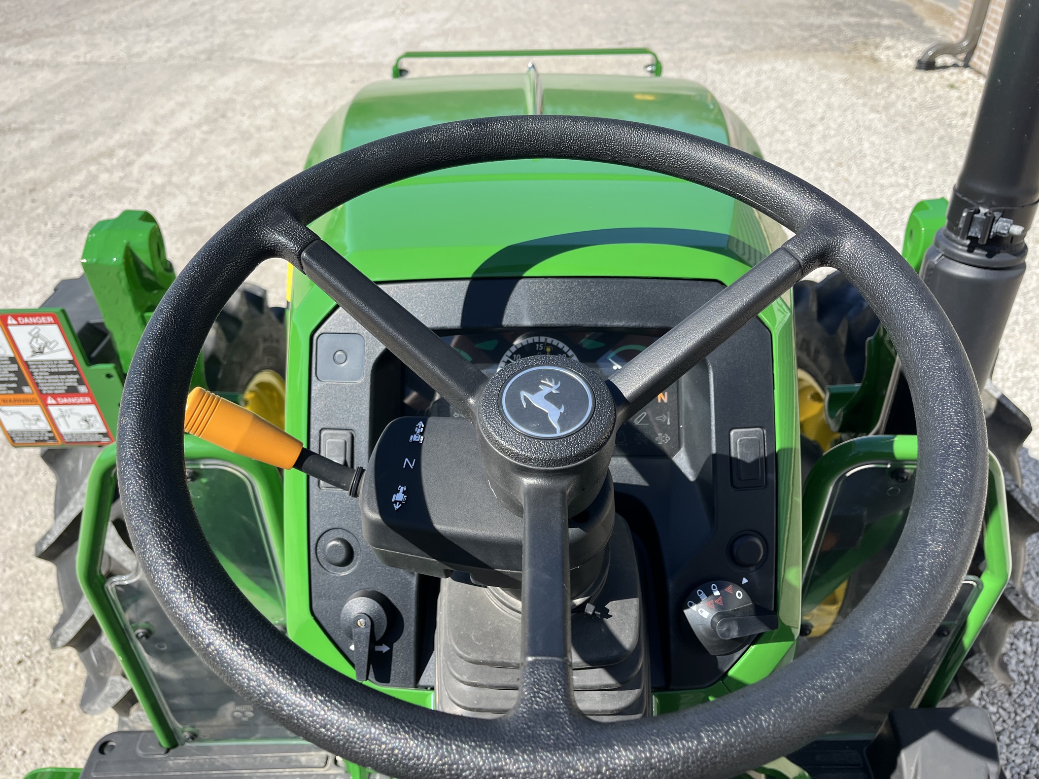  2024 John Deere 5075E at Heritage Tractor in Smithville, MO