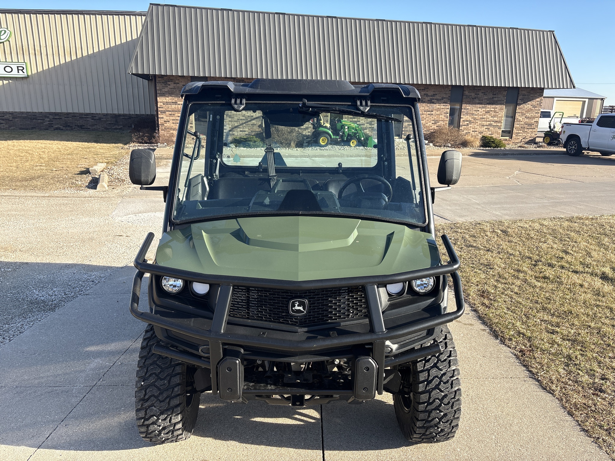  2024 John Deere XUV 835M at Heritage Tractor in Geneseo, IL