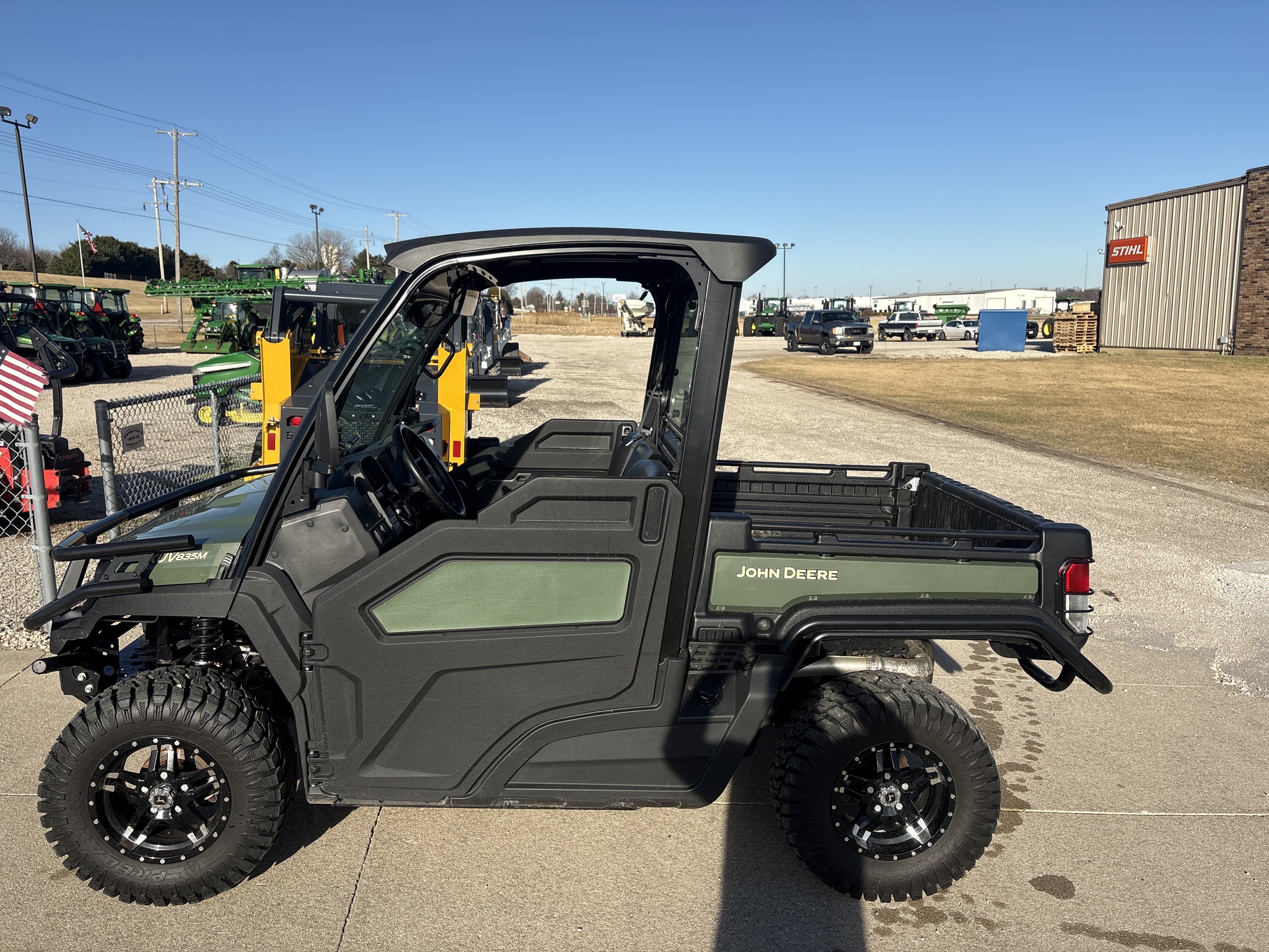  2024 John Deere XUV 835M at Heritage Tractor in Geneseo, IL
