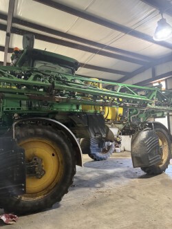 2017 John Deere R4030 Photo 5