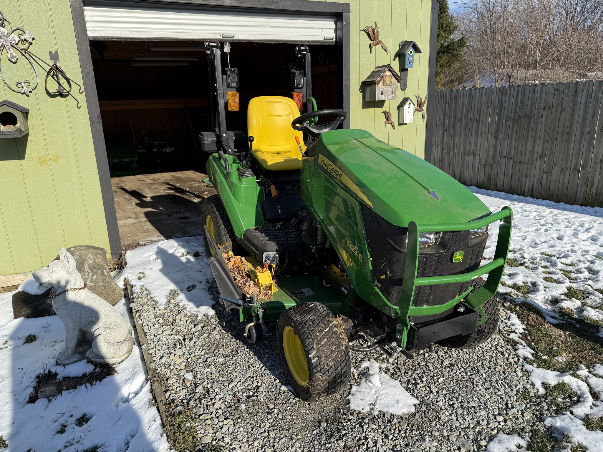 2024 John Deere 1023E Image 3
