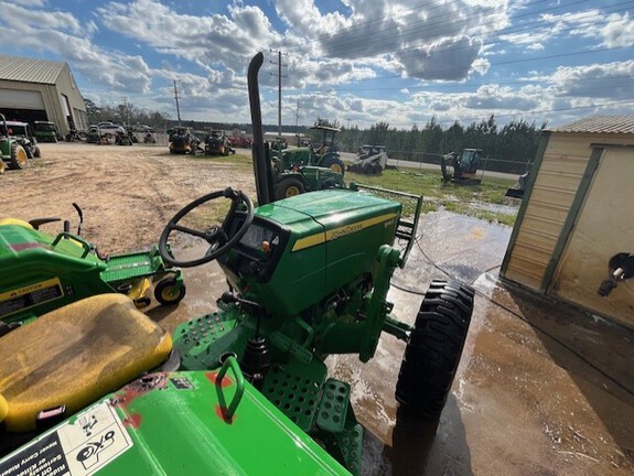 2014 John Deere 5045E Photo 8