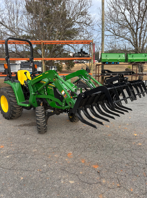 2025 John Deere 3025E Image 3