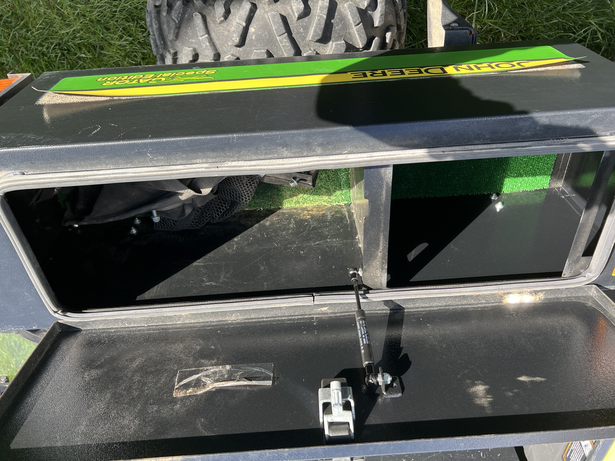 2015 John Deere XUV 825i Image 10
