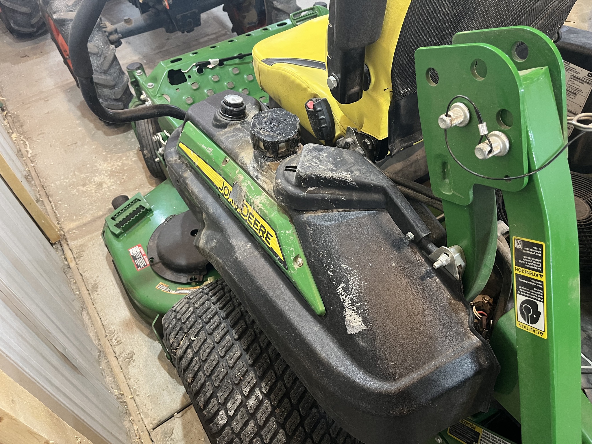 2022 John Deere Z950M Image 3