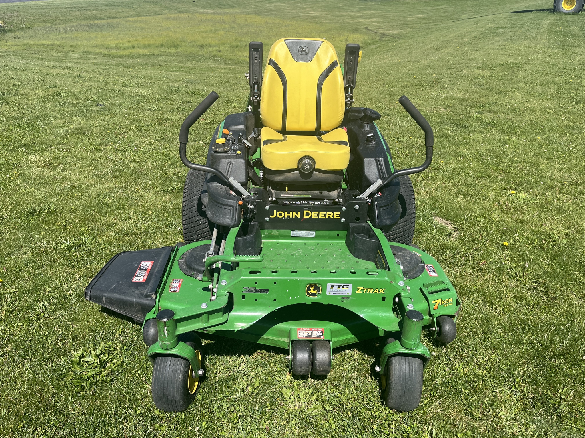 2022 John Deere Z950M Image 2