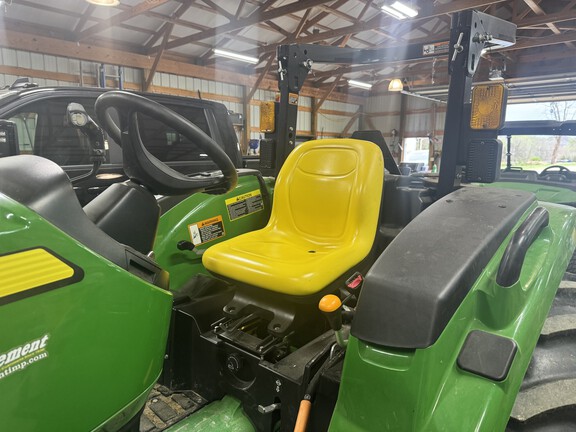 Photo of 2023 John Deere 4066M