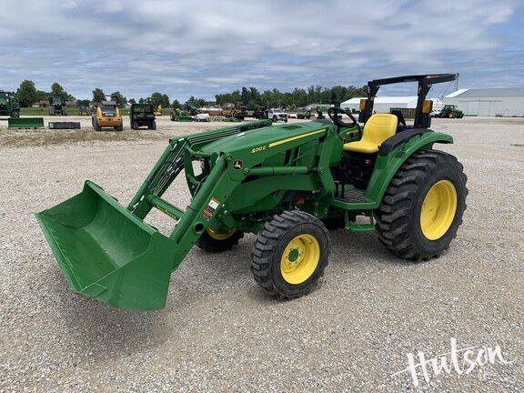 Photo of 2023 John Deere 4066M