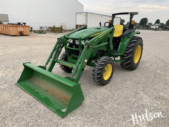 Photo of 2023 John Deere 4066M