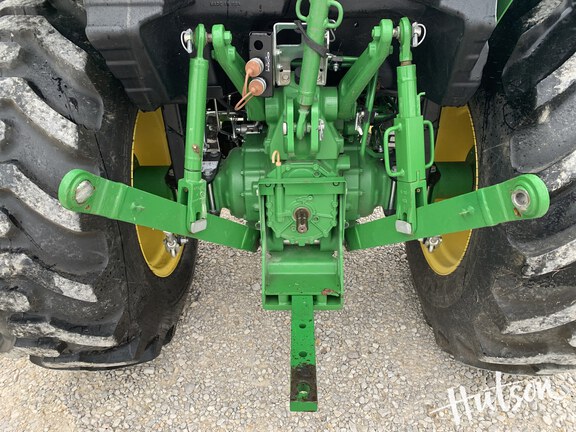 Photo of 2023 John Deere 4066M