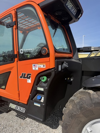 2025 JLG AG832