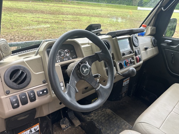 2025 John Deere XUV 845R Signature Edition