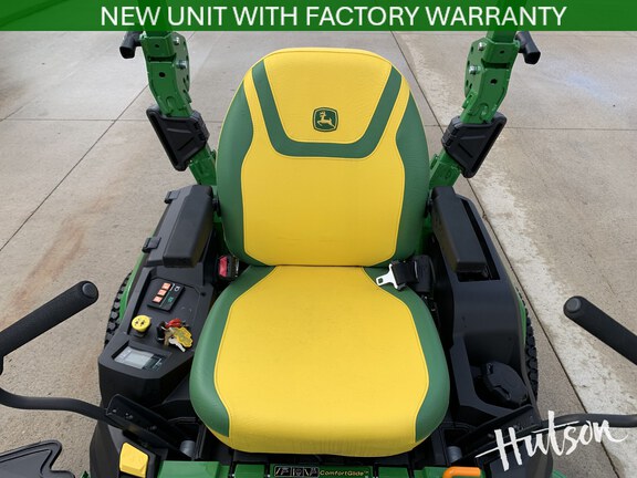 Photo of 2025 John Deere Z545R