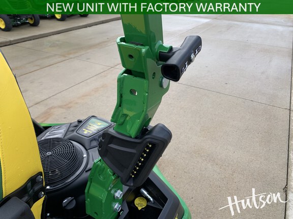 Photo of 2025 John Deere Z545R