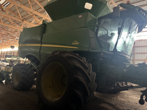  John Deere S680
