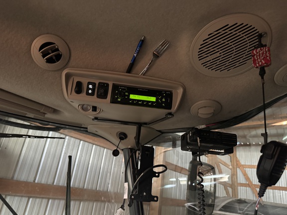 2012 John Deere S680 - Photo18