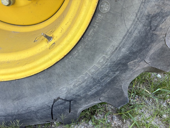 2012 John Deere S680 - Photo16