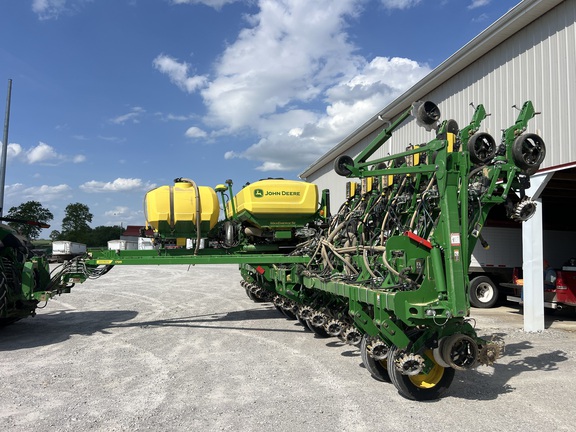Photo of 2024 John Deere 1795
