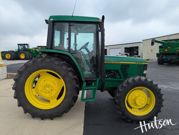 Photo of 1994 John Deere 6400