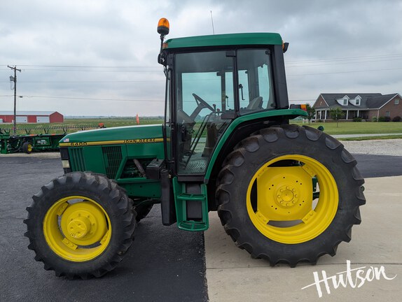 Photo of 1994 John Deere 6400
