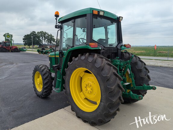 Photo of 1994 John Deere 6400