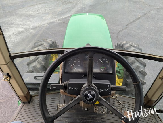 Photo of 1994 John Deere 6400