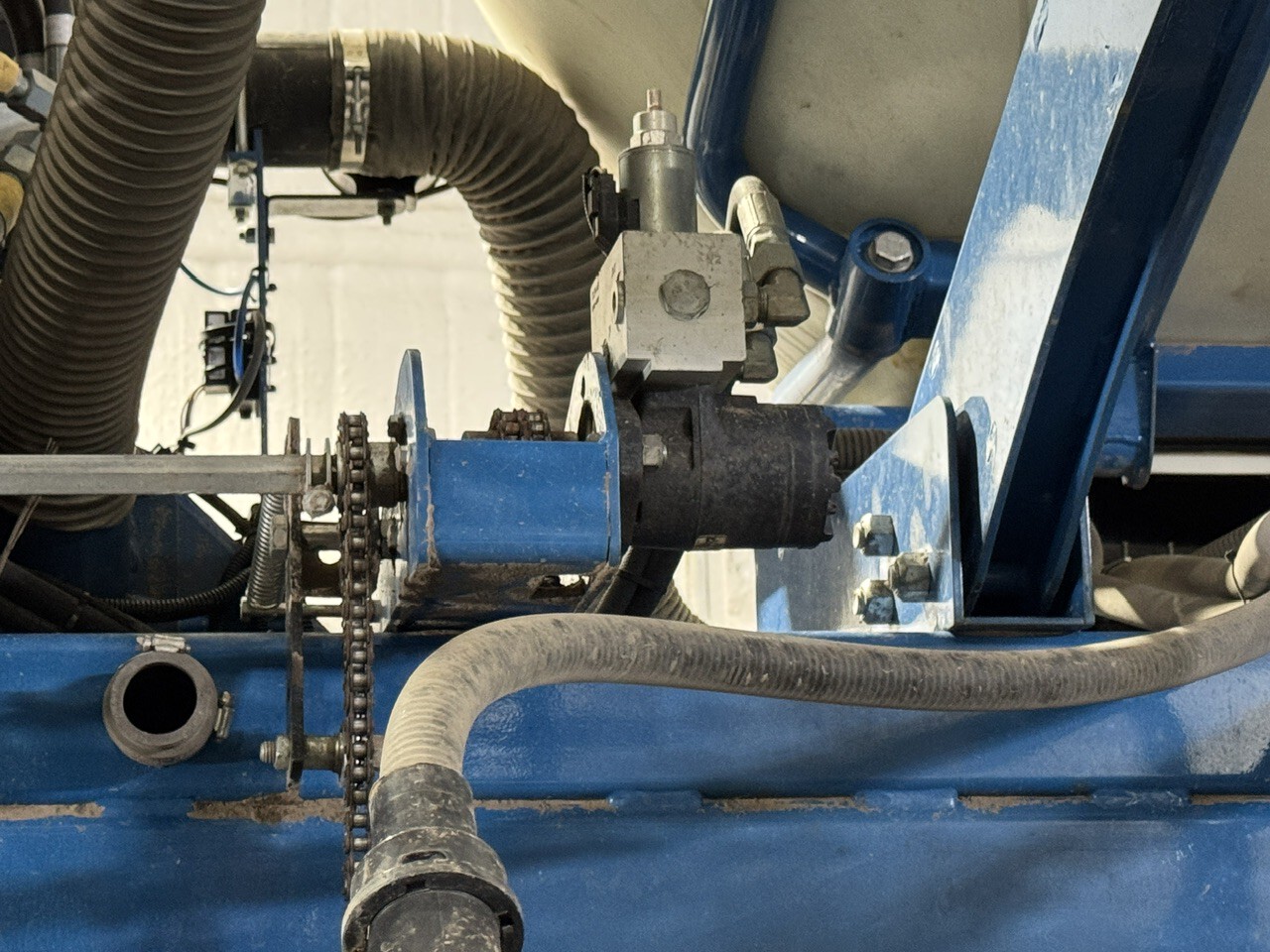  2012 Kinze 3660 at Heritage Tractor in Pontiac, IL