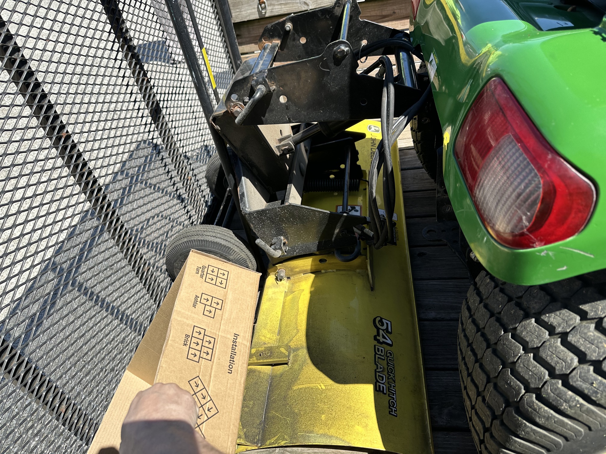 2014 John Deere 54 in. Quick Hitch Image 1