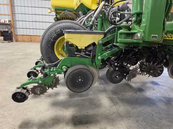 2013 John-Deere 1770NT