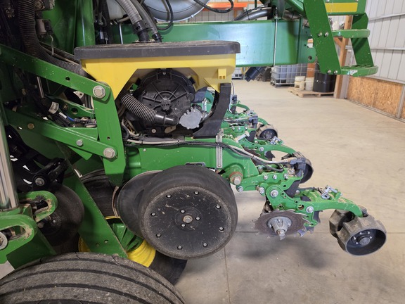 2013 John-Deere 1770NT