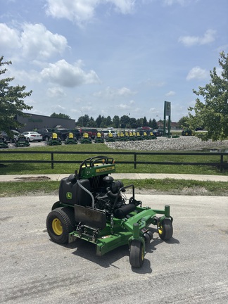 2023 John-Deere 652R