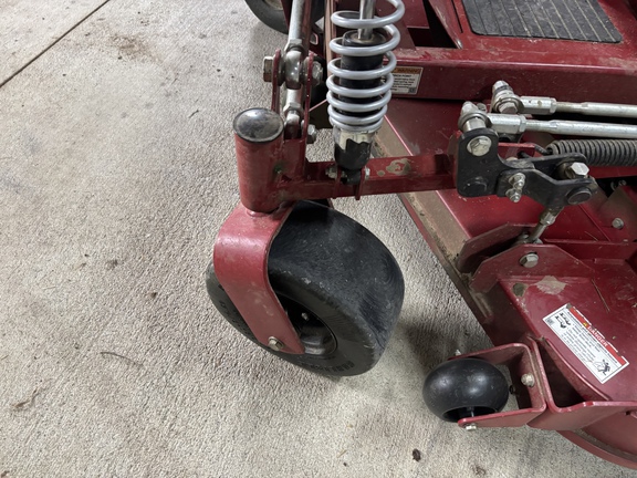 Used 2024 Ferris 5902064 / ISX3300 Zero Turn Mowers at Koenig Equipment in Urbana, OH - Photo16