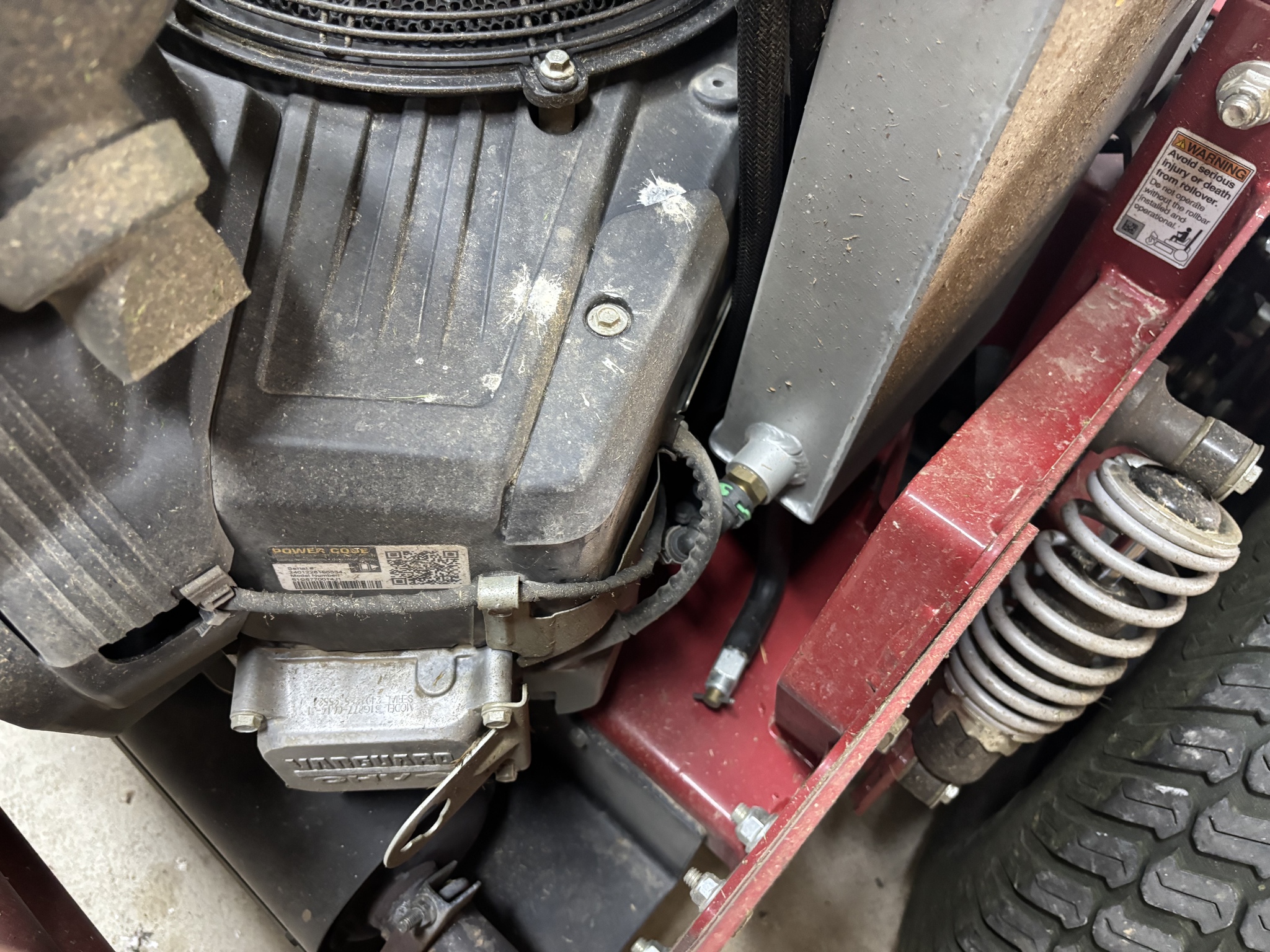 Used 2024 Ferris 5902064 / ISX3300 Zero Turn Mowers at Koenig Equipment in Urbana, OH - PhotoXL22