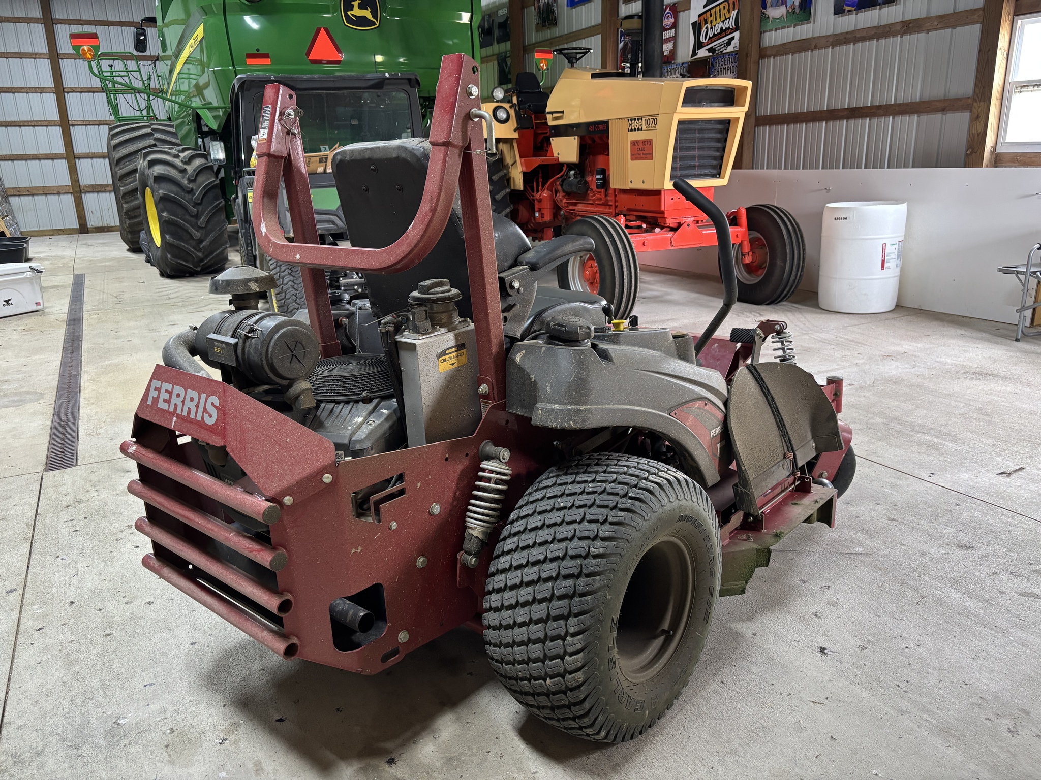 Used 2024 Ferris 5902064 / ISX3300 Zero Turn Mowers at Koenig Equipment in Urbana, OH - PhotoXL6