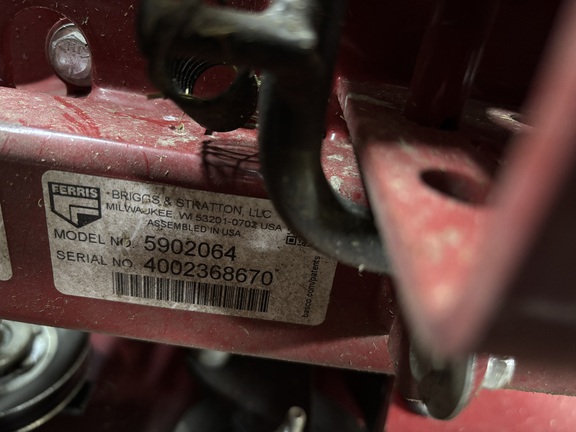 Used 2024 Ferris 5902064 / ISX3300 Zero Turn Mowers at Koenig Equipment in Urbana, OH - Photo10