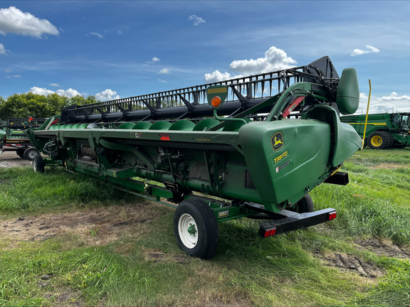 Photo of 2019 John Deere 735FD